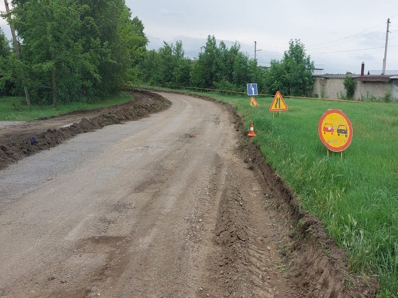 В округе продолжается ремонт дорог.