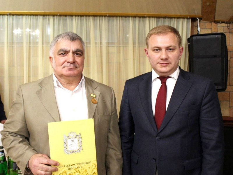 С заслуженной наградой!.