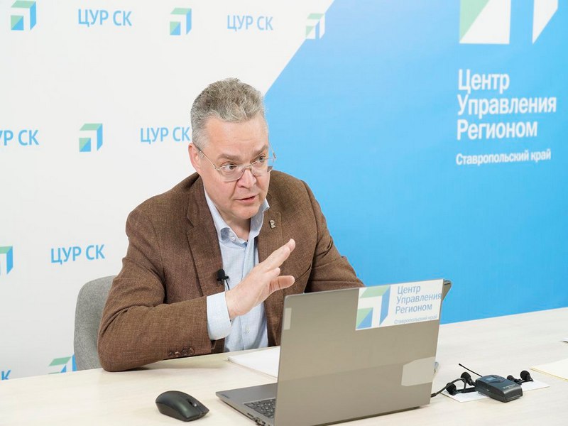 Вопросы Прямой линии – на контроле главы округа.