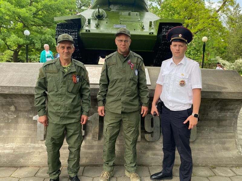 Народные дружинники и казаки на страже порядка!.