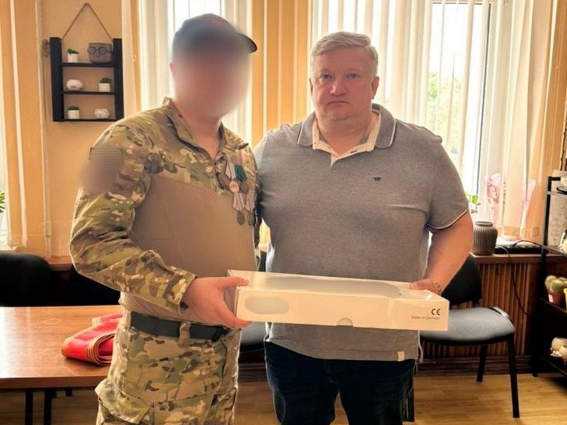 Благотворительный фонд помог бойцу СВО получить элемент протезирования.