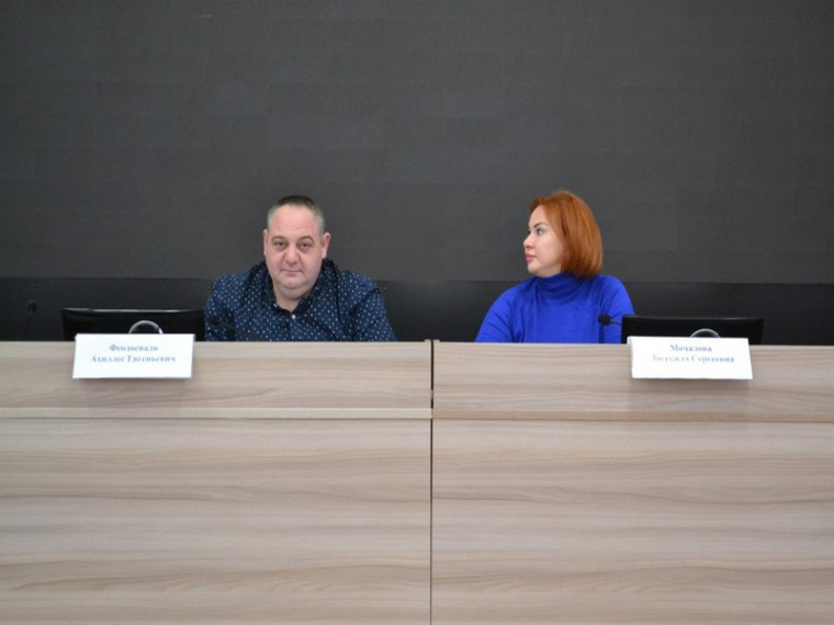 С заседания Координационного совета по противодействию коррупции. С заседания Координационного совета по противодействию коррупции.