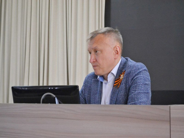 Заседание оргкомитета по проведению майских праздников. Заседание оргкомитета по проведению майских праздников.