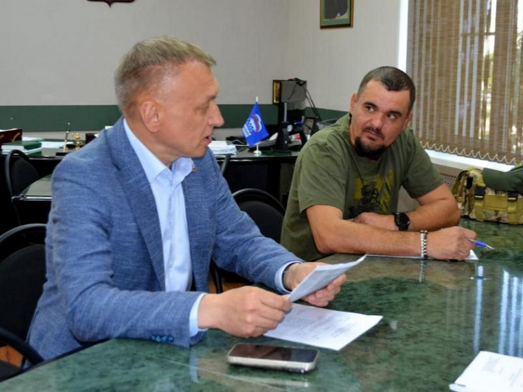 Бойцам СВО передали транспортное средство. Бойцам СВО передали транспортное средство.