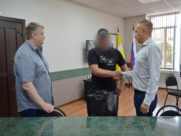 Бойцам СВО передали необходимое оборудование. Бойцам СВО передали необходимое оборудование.