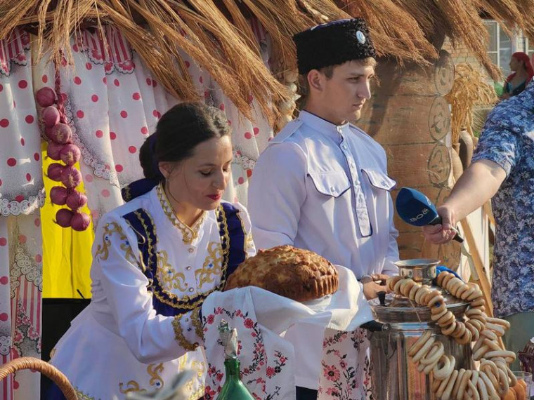 Северный Кавказ – территория мира, духовности и традиционных ценностей. Северный Кавказ – территория мира, духовности и традиционных ценностей.